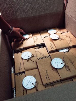 Sổ tay lò xo gắng tag