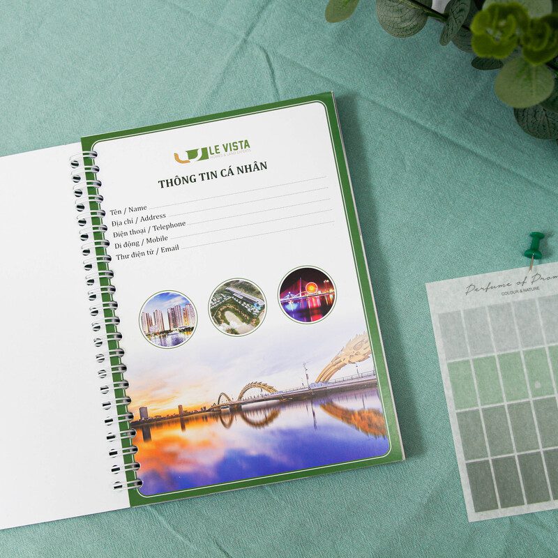 In tên in logo công ty lên sổ tay